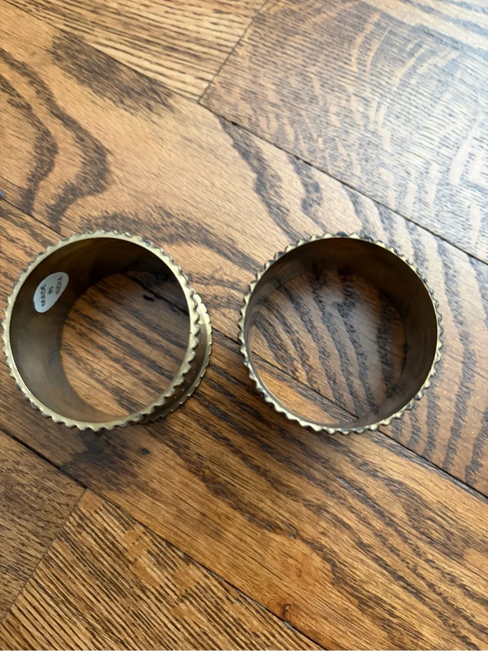 Set of 2 Brass Gold-Toned Napkin Rings Vintage Style